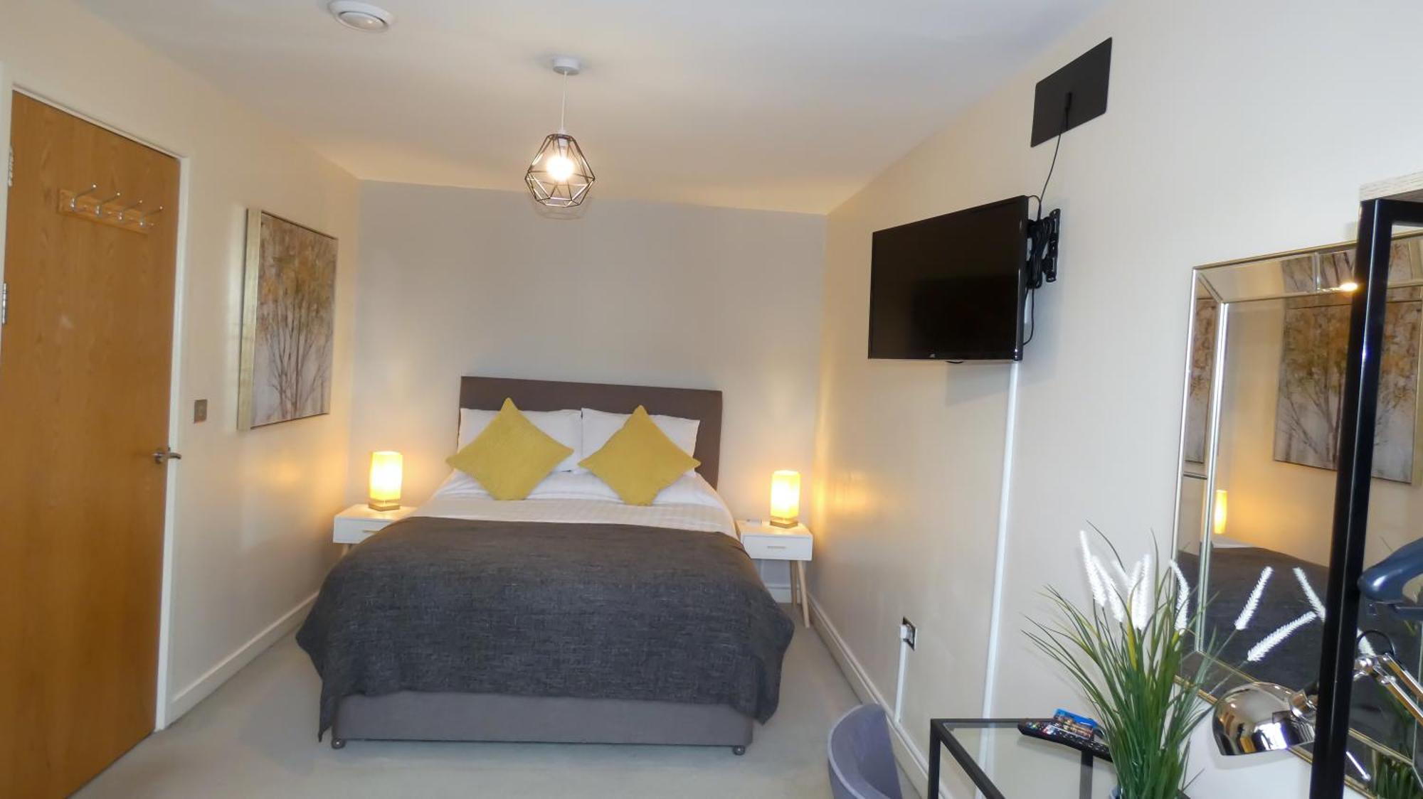 Three Bedroom Townhouse With Parking Telford Phòng bức ảnh